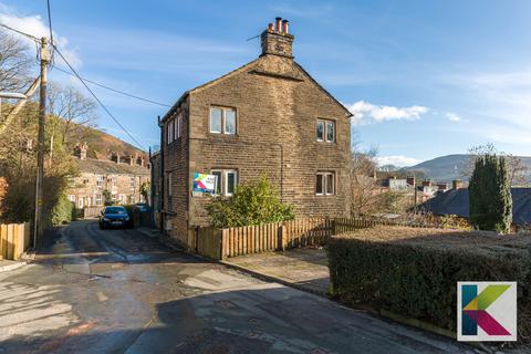 52 Clough Lane, Grasscroft, Oldham, OL4 4ER