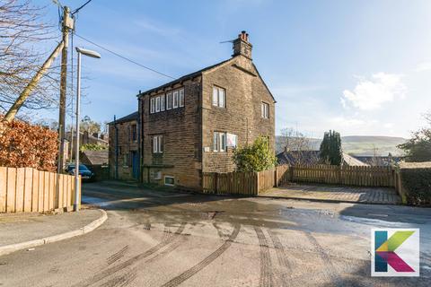 52 Clough Lane, Grasscroft, Oldham, OL4 4ER