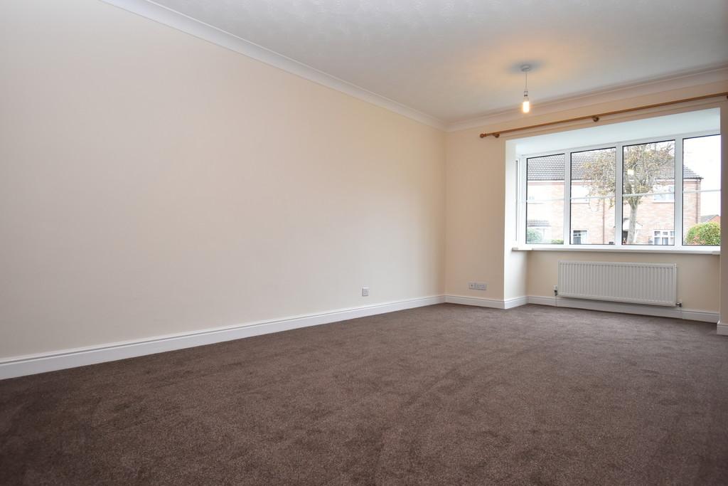 Garth, Springwell Lane... 2 bed semidetached bungalow £675