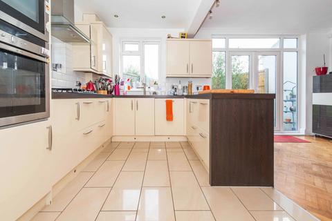 9 Famet Close, Purley, CR8 2DX