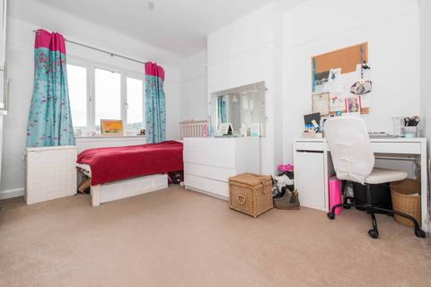 9 Famet Close, Purley, CR8 2DX