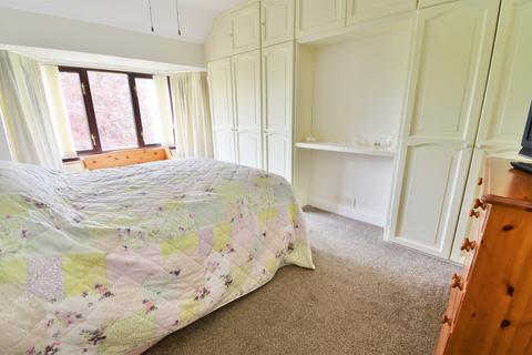 102 Beacon Road, Rolleston On Dove, Burton-on-trent, DE13 9EQ