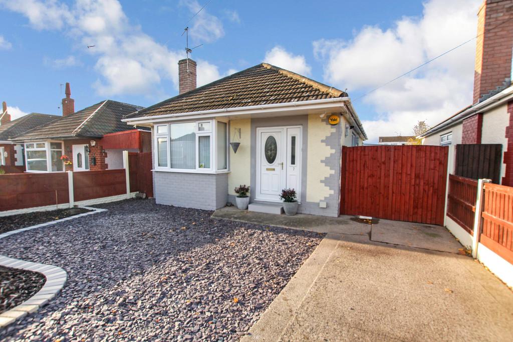 Winchester Drive, Prestatyn 2 bed detached bungalow £160,000