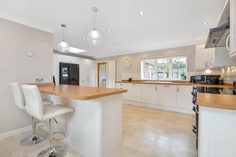13 Harestock Close, Winchester, SO22 6NP