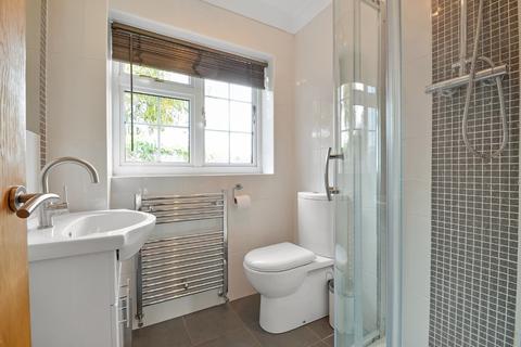 13 Harestock Close, Winchester, SO22 6NP