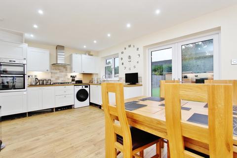 17 Newstead, Tamworth, B79 7UU