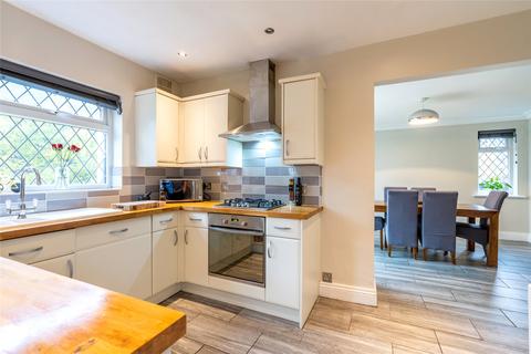 2a Bentcliffe Mount, Leeds, LS17 6QW