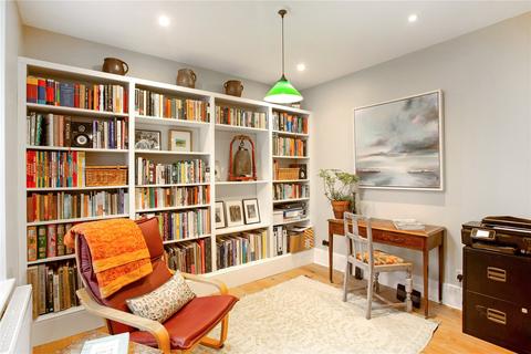 22 Amerland Road, London, SW18 1PZ