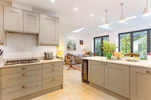 22 Amerland Road, London, SW18 1PZ