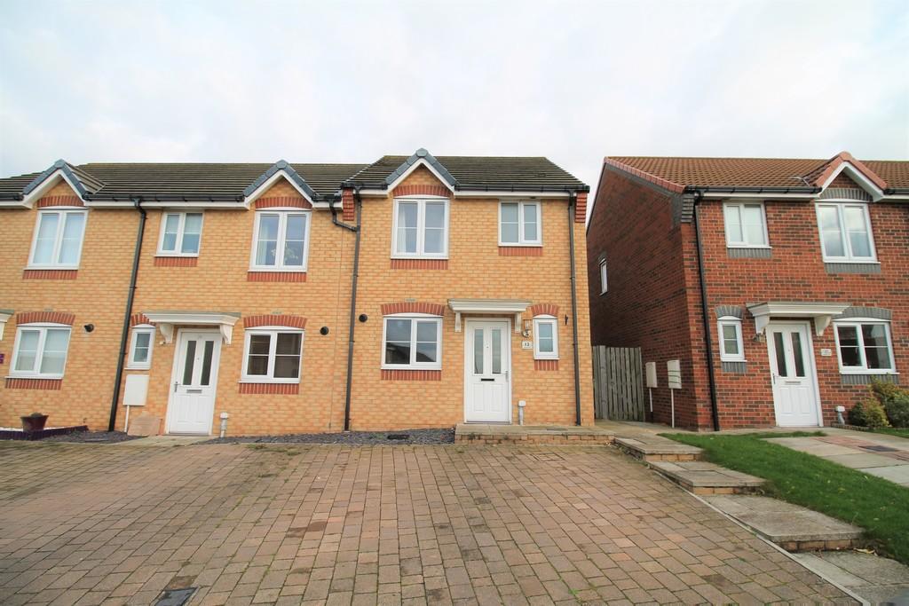 Stratton Close, Brotton, Saltburn By The Sea 3 bed semidetached house