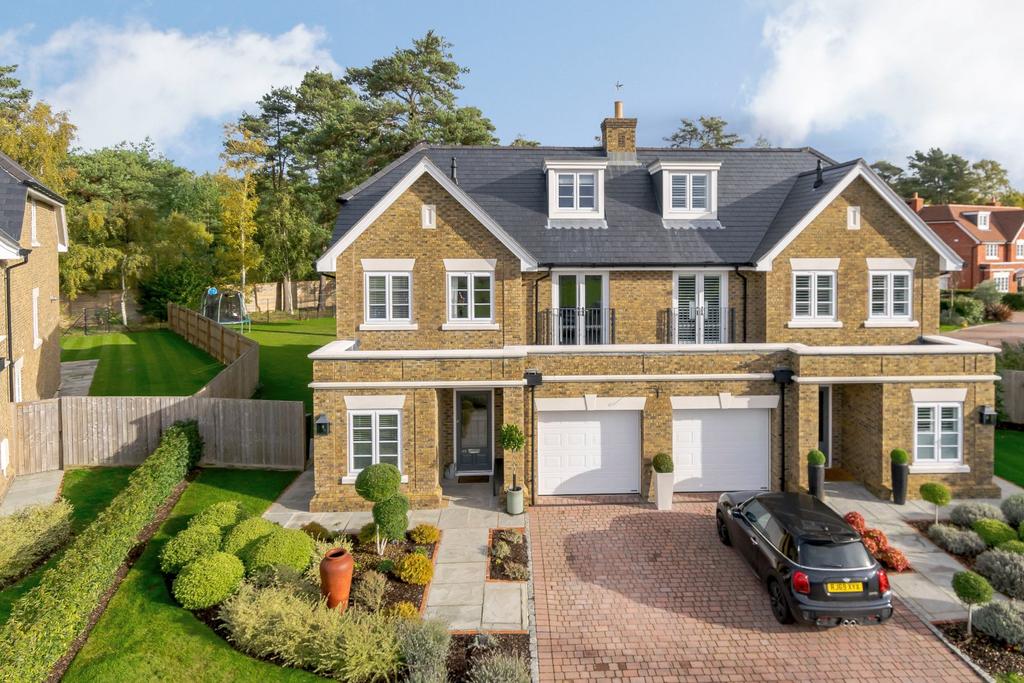 Kingswood, Ascot 3 bed semidetached house £1,250,000
