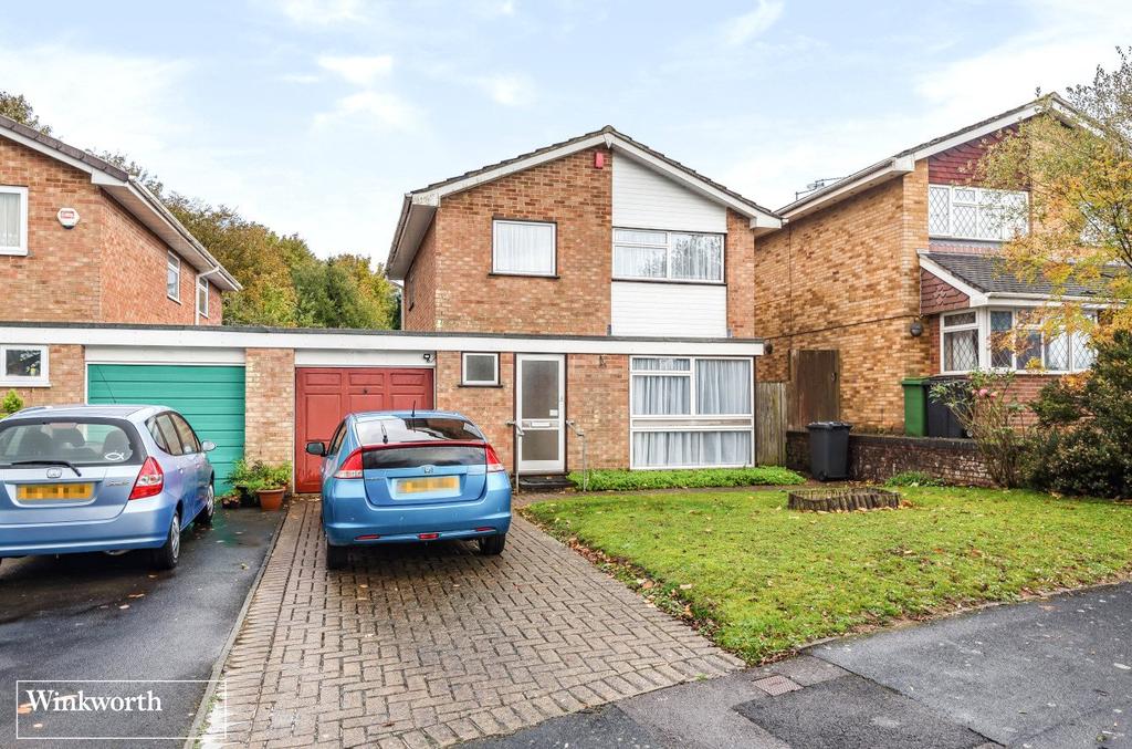 Aster Road, Kempshott, Basingstoke... 3 bed house £400,000