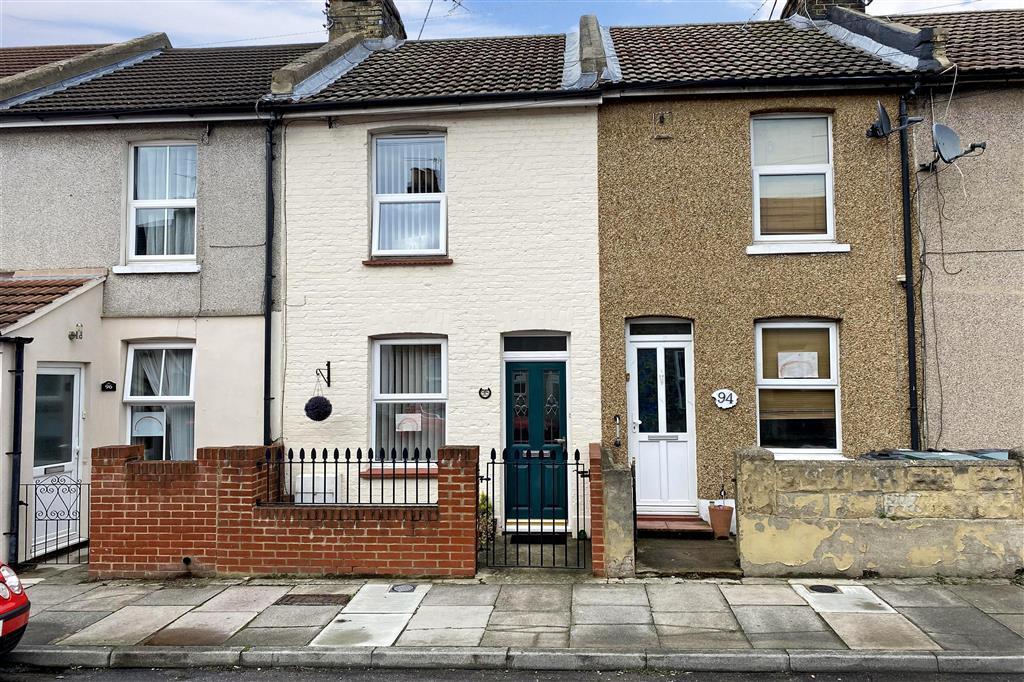 Nelson Road, Northfleet, Gravesend, Kent 2 bed terraced house £220,000