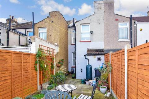 95 Nelson Road, Northfleet, Gravesend, DA11 7EF