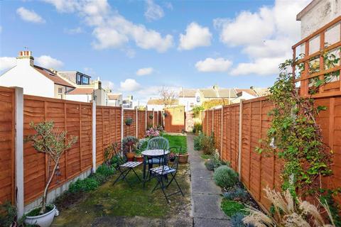 95 Nelson Road, Northfleet, Gravesend, DA11 7EF