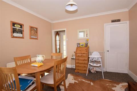 95 Nelson Road, Northfleet, Gravesend, DA11 7EF