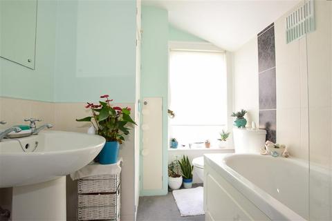 95 Nelson Road, Northfleet, Gravesend, DA11 7EF