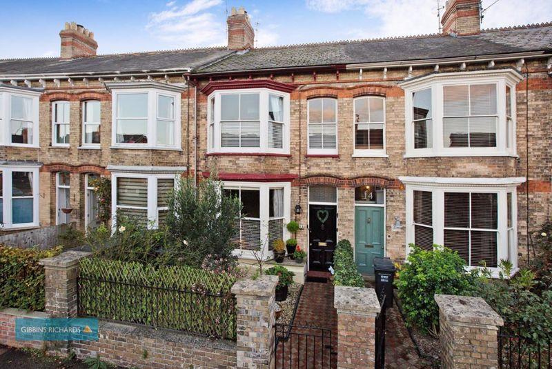 Malvern Terrace, Taunton 3 bed terraced house £280,000