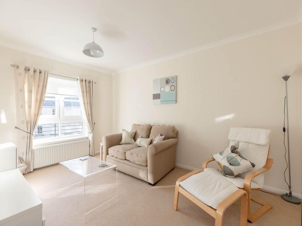 Hopetoun Crescent, Edinburgh, 1 bed flat £850 pcm (£196 pw)