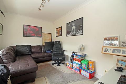 28 Ashdown Gardens, South Croydon, CR2 9DR