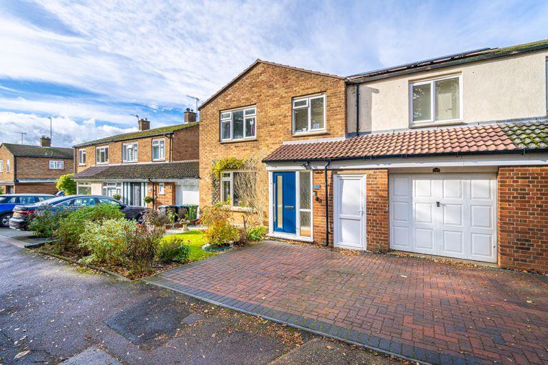 Chambersbury Lane, Hemel Hempstead 4 bed semidetached house £550,000