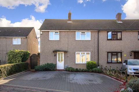 30 Brickmakers Lane, Hemel Hempstead, HP3 8NY