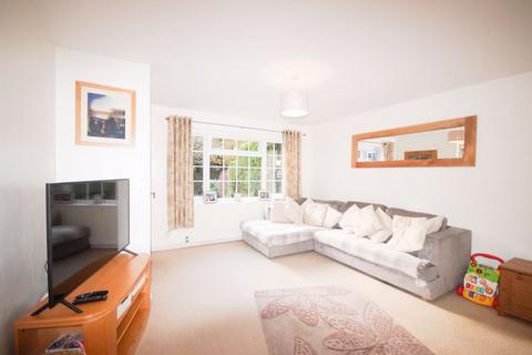 42 Greenside, Prestwood, Great Missenden, HP16 0SE