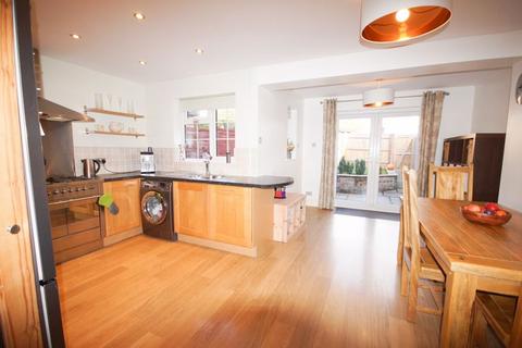 42 Greenside, Prestwood, Great Missenden, HP16 0SE