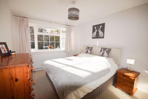 42 Greenside, Prestwood, Great Missenden, HP16 0SE