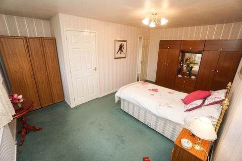25 Heather Close, Horwich, Bolton, BL6 7TT