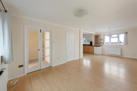 88 Allingham Road, Reigate, RH2 8HX