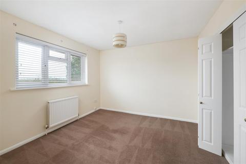88 Allingham Road, Reigate, RH2 8HX