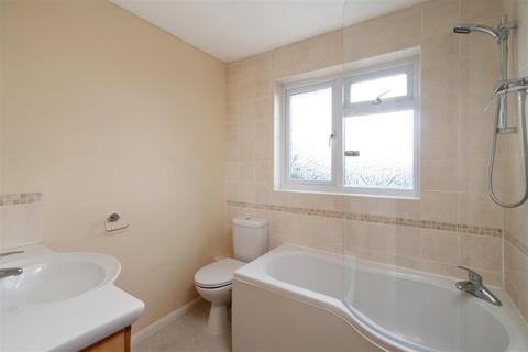 88 Allingham Road, Reigate, RH2 8HX