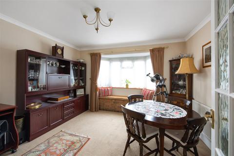 10 Allingham Road, Reigate, RH2 8JE