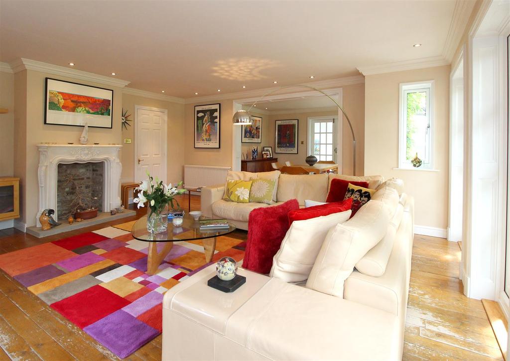 Bessingby, Bridlington 4 bed detached house £575,000