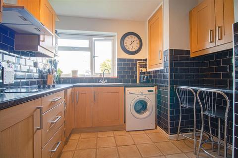 74 Hutton Close, Hertford, SG14 2DN
