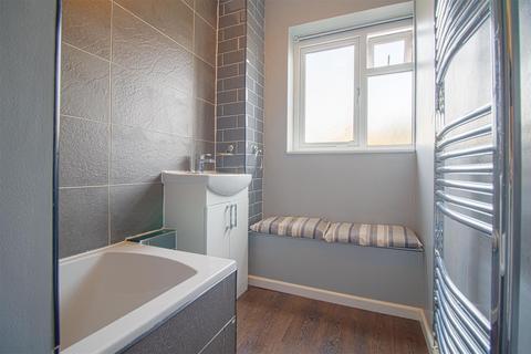 74 Hutton Close, Hertford, SG14 2DN