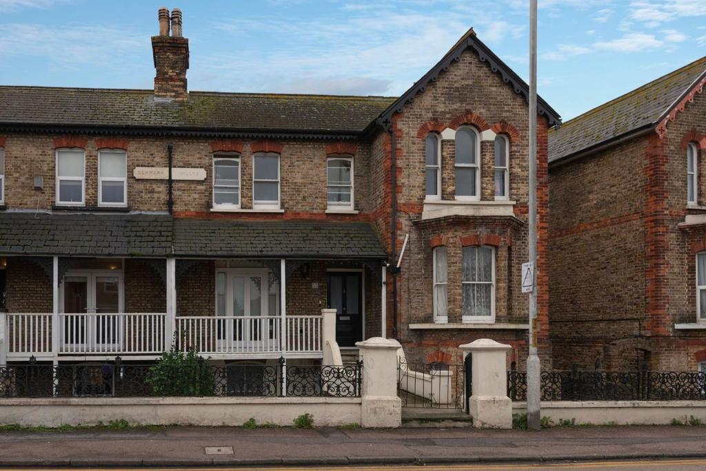 Beatrice Road, Margate 2 bed flat £80,000