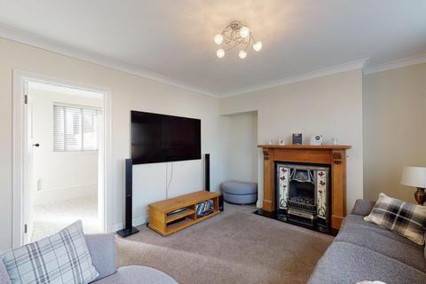 26 Cowdray Square, Deal, CT14 9ES