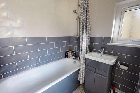 26 Cowdray Square, Deal, CT14 9ES