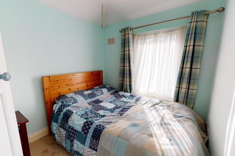 26 Cowdray Square, Deal, CT14 9ES