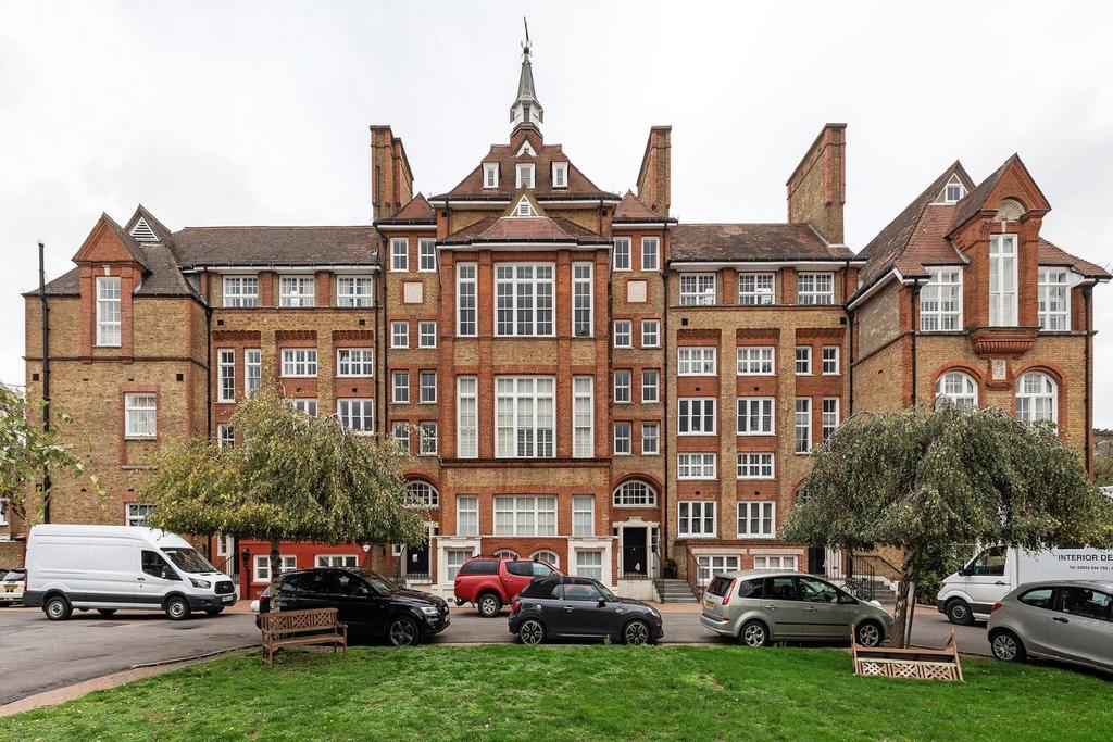 Exterior (4).jpg