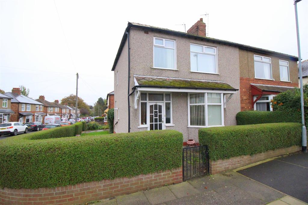 Willow Road, Darlington 3 bed semidetached house £145,000