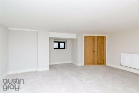 62 Bates Road, Brighton, BN1 6PG