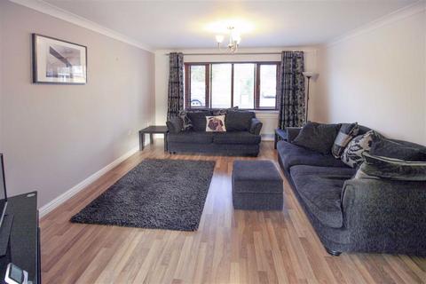 9 Benton Close, Moulton Chapel, Spalding, PE12 0QE