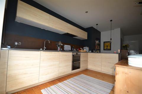 5 Broadway Close, North Shields, NE30 3LN