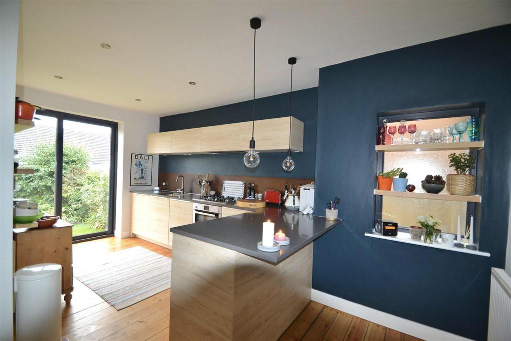 B05 B2 C79-8 C13-46 C0-AFB0-C932 C400 C321.jpeg