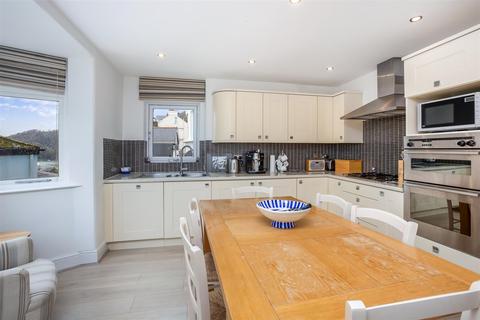 22 Above Town, Dartmouth, TQ6 9RG