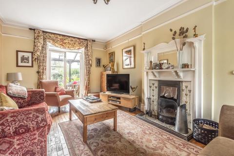 19 Warnham Road, Horsham, RH12 2QS