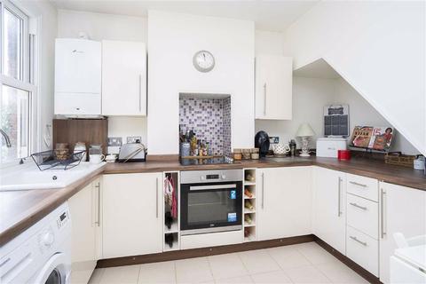 106 Hook Road, Epsom, KT19 8TX